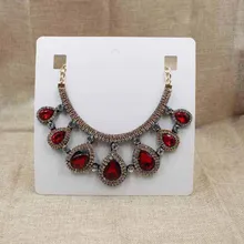 Горячая жесткий бумажный картон 450gsm 19x19 см белый удлинение больше Подложка для ожерелья Пользовательский логотип Минимальный заказ: 1000 шт