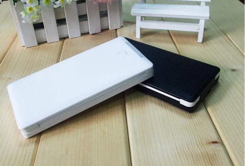 power bank 10000 mah with inbuilt cable and connectors 2