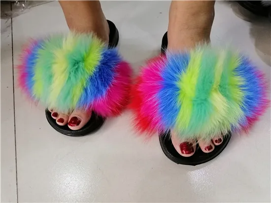 COOLSA Hot Women's Striped Plush Fur Slippers Super Fluffy Furry Fox Fur Slides Travel Quick Drying Beach Flip Flops Plus Size - Цвет: as picture shows