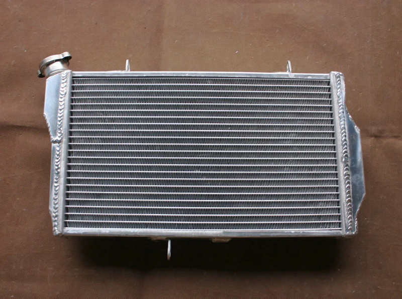 Alu Radiator for Honda CBR 1100 CBR1100XX Blackbird Fuel Injected 1997-2008 1998 Alu Radiator for Honda CBR 1100 CBR1100XX Blackbird Fuel Injected 1997-2008 1998