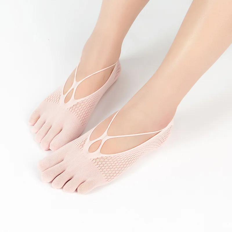 Светильник, мягкие женские летние бархатные носки с пальцем, пятки, силиконовые нескользящие Ультра-тонкие сексуальные носки для йоги - Цвет: Cross hollow powder