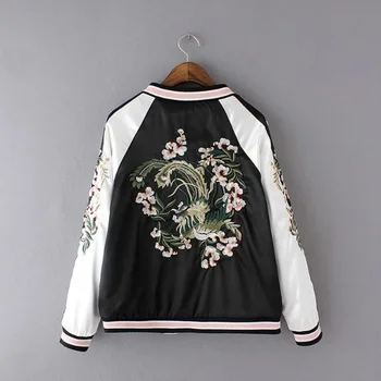 

2018 new women European style double-sided embroidery wear heavy flight jacket female loose collar baseball uniform jacket tide