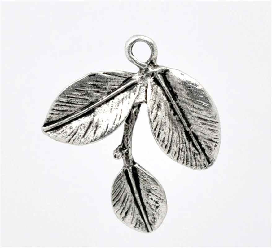 

DoreenBeads 30 Silver Tone Leaf Charm Pendants 27x23mm (B13153), yiwu
