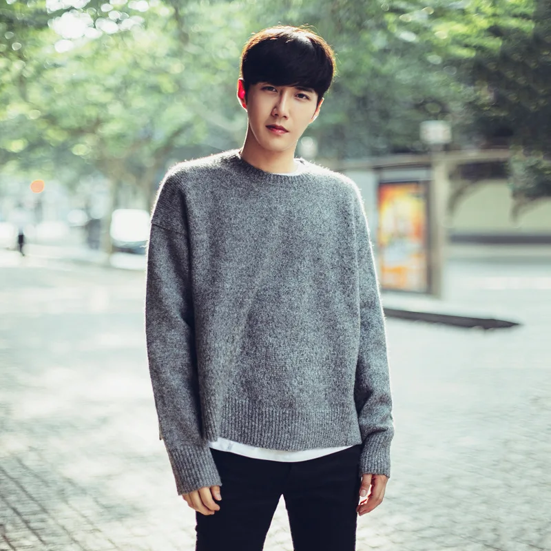 

Fashion 2017 Spring Autumn Casual Men's clothing left shoulder knit shirt loose round neck sweaters students Loose pullover