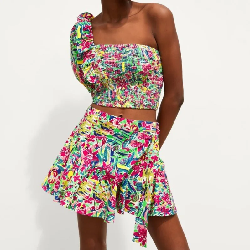 

DEAT 2019 Summer One Shoulder Short Puff Sleeve Floral Print Dew Navel Blouse Mini Skirt Women Two Piece Set MF569