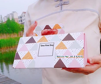 

22x11x9.5cm dot paper T riangle candy box with handle, ,Chocolate Muffin Biscuits Box for Cookie Package Gifts