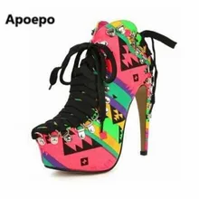 Новые гладиаторы красного золота женской обуви на шнуровке геометрическая фигура печати ботильоны на платформе сексуальные странные сапоги на высоком каблуке женские
