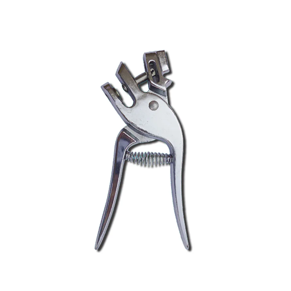 ear-lacking-pliers