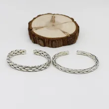 Винтаж Стиль S925 стерлингового серебра Ретро тайское серебро Для мужчин и Для женщин Твердые твист открытые браслет Чиангмай ювелирные изделия ручной работы