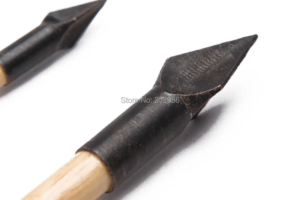 

Longbowmaker 12PK Self Nock White Turkey Feathers Cedar Wood Hunting Broadheads Arrows SW2WBH2