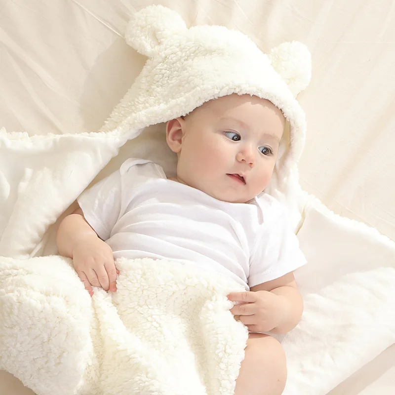Новый От 0 до 6 месяцев белее детское одеяло с запахом флис ребенка пеленать bebe конверт спальный мешок новорожденных одеяло детское