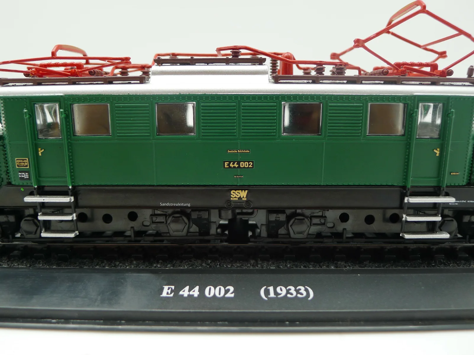 Atlas TRAIN E 44 002(1933) 1/87 литая модель