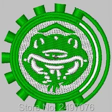 Вышитая аппликация на заказ или значки с логотипом зеленой лягушки крепится на одежде