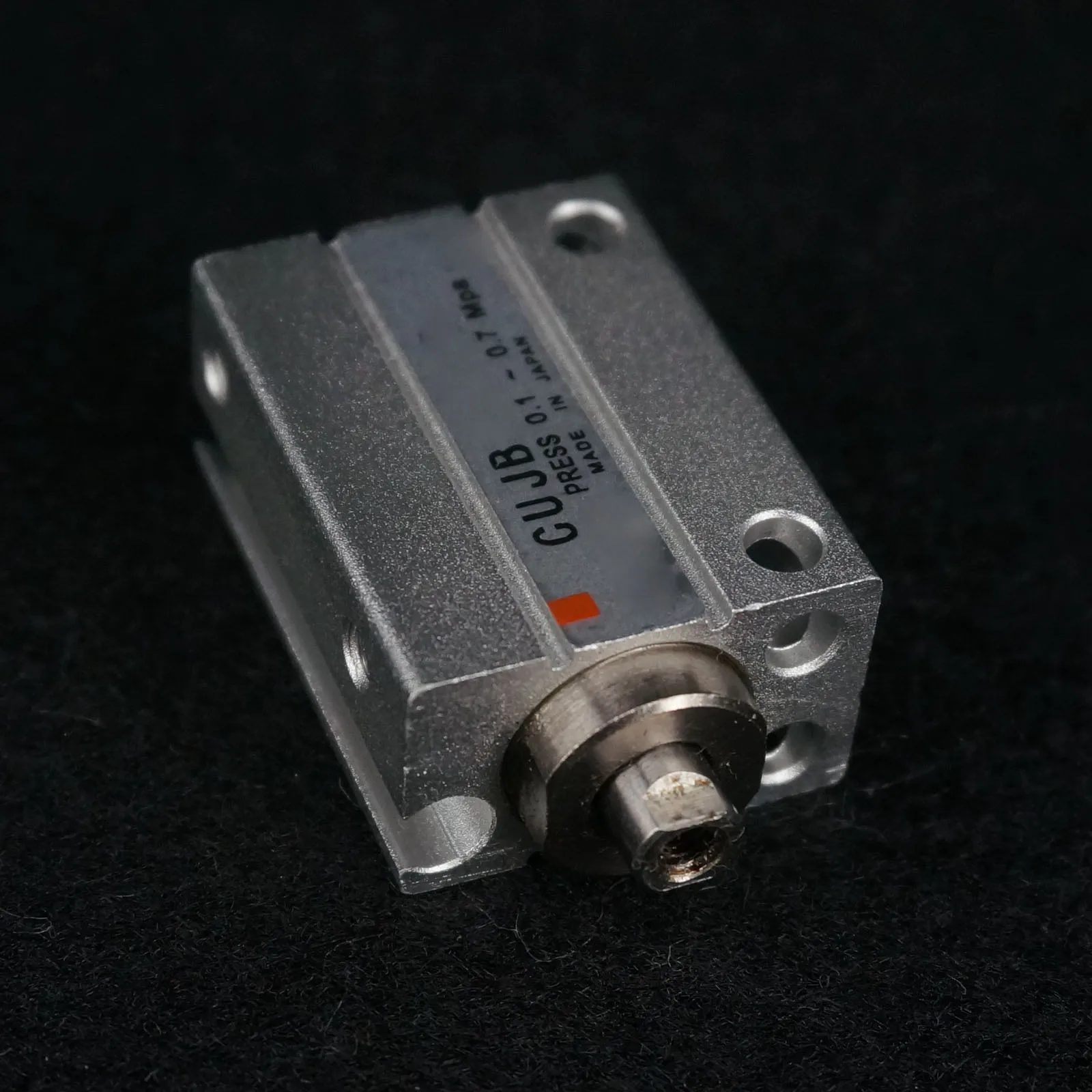 

CUJB4-2D CUJB4-4D CUJB4-6D CUJB4-8D CUJB4-10D CUJB4-15D CUJB4-20D CUJB4-25D Free Mount Cylinder Double Acting Pneumatic Actuator