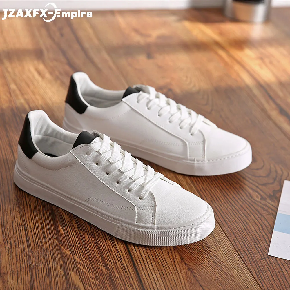 

2018 New Men Casual Shoes Lace-up Breathable White Flat Lightweight sneakers Top Quality tenis masculino adulto