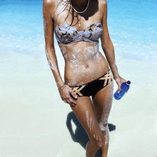 Новые sexy bikinis swimsuit женщин 2017 толчок вверх купальники женщина середине Талии Комплект Бикини Короткий Топ Летом Пляжная Одежда Ретро купальники костюм