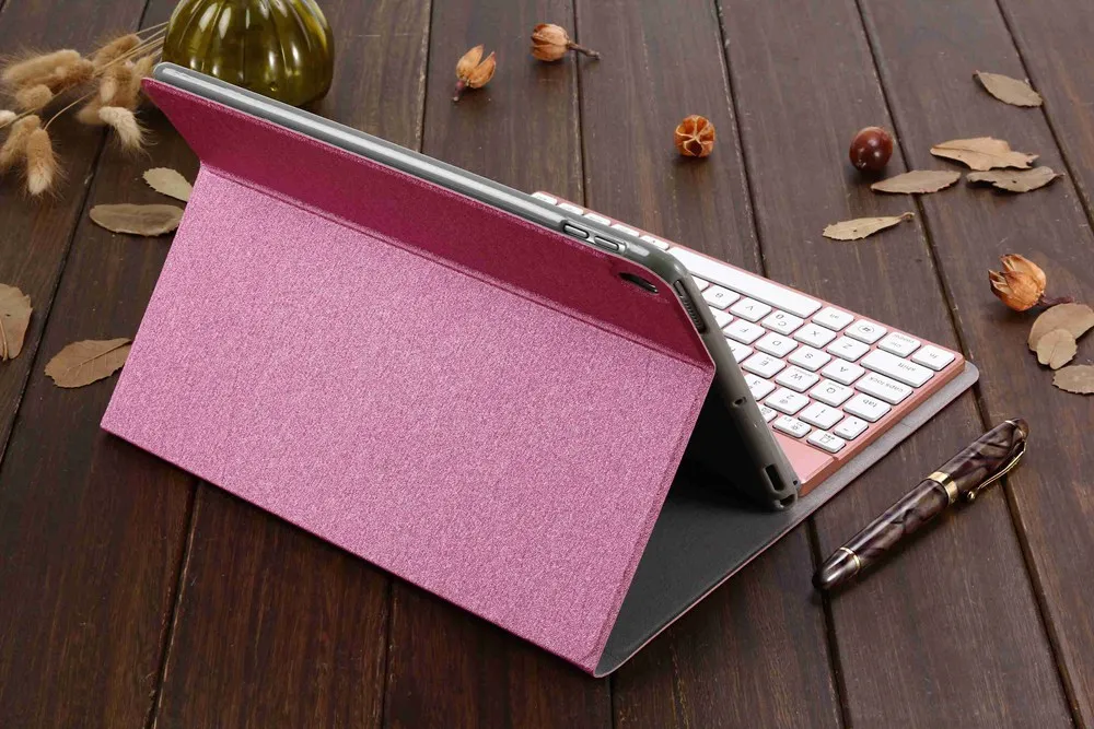 iPad-Pro-10.5-Backlit-Keyboard-Case-k