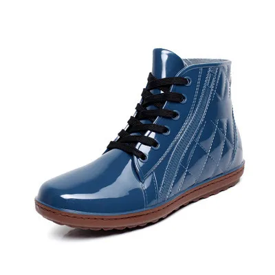 Очаровательные непромокаемые сапоги из пвх; водонепроницаемая обувь на плоской подошве; мужские резиновые ботильоны для дождливой погоды с пряжкой; botas; стопа 25-27 см - Цвет: Синий