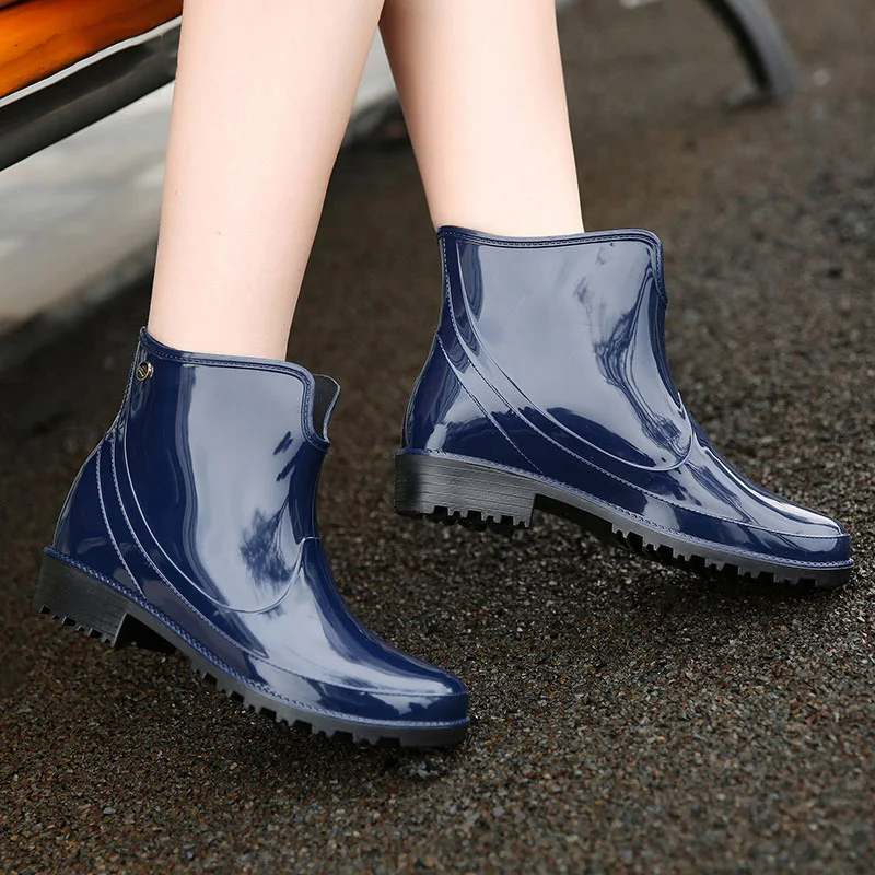 

Women Boots 2018 Hot Rain Boots Fashion Plus Size 41 Ankle Boots Ladies Shoes Non-slip Waterproof Rubber Boots Women Water Shoes