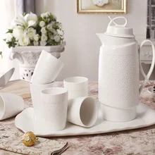 Современный стиль элегантный костяного фарфора чайник и чашка набор с гравировка цветочным узором узор белый цвет
