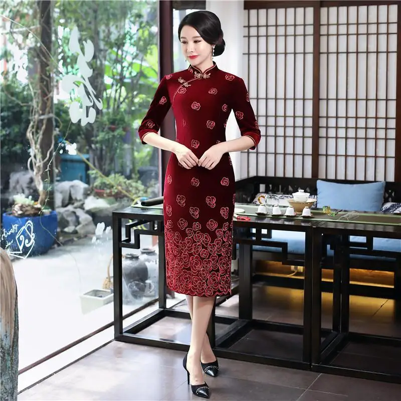 Классическая Вышивка восточных леди бархат Cheongsam Осень зима теплая сценическое шоу длинный Qipao большой размер китайское платье 3XL 4XL - Цвет: Красный