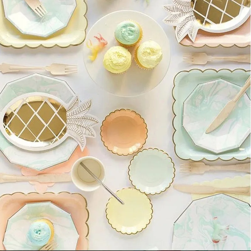 

8pcs Birthday Party Disposable Tableware Set Gold Pineapple Party Paper Plate Summer Hawaii Luau Event Party Supplies