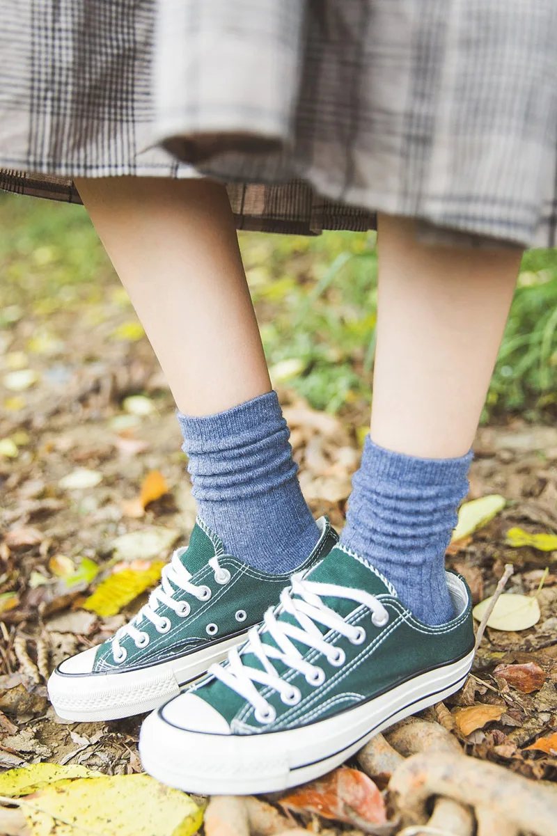Женские осенне-зимние шерстяные толстые теплые носки, одноцветные Свободные повседневные винтажные Дышащие носки, чулочно-носочные изделия