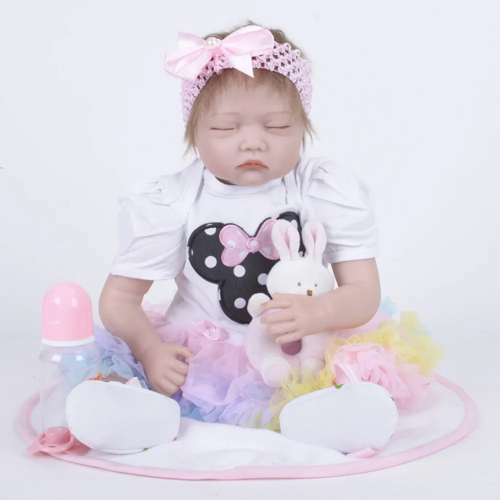 

55cm Realistic Reborn Doll with Cloth Body Bebe Lifelike Silicone Closed Eyes Newborn Baby Toy for Kids Birthday Xmas Gift