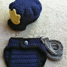 Новорожденный вязать шляпу и крышка пеленки крючком полицейский ткань комплект детской одежды Фото Опора