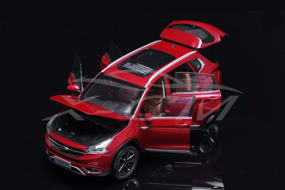Модель автомобиля Chery Tiggo 7 Tiigo7 1:18 (красный) + небольшой подарок!|diecast car models|car modelcars