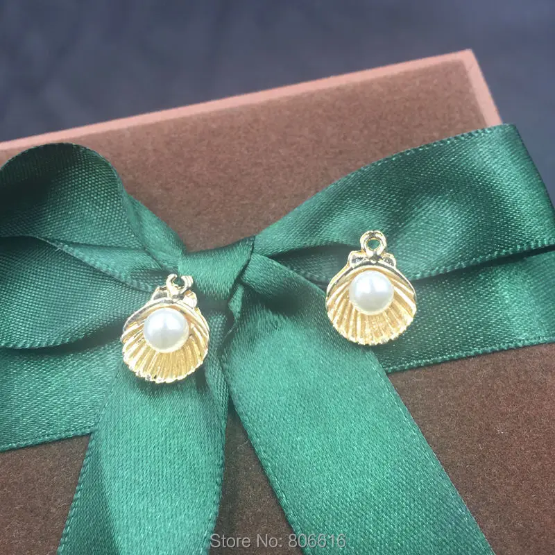

15*12MM 50Pcs/Pack Simulated-pearl Shell KC Gold Alloy Pendants Jewelry Charms