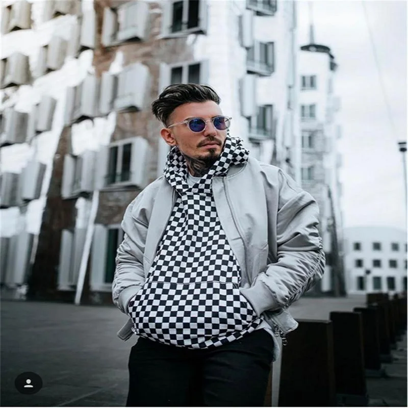 4666114457_789665848