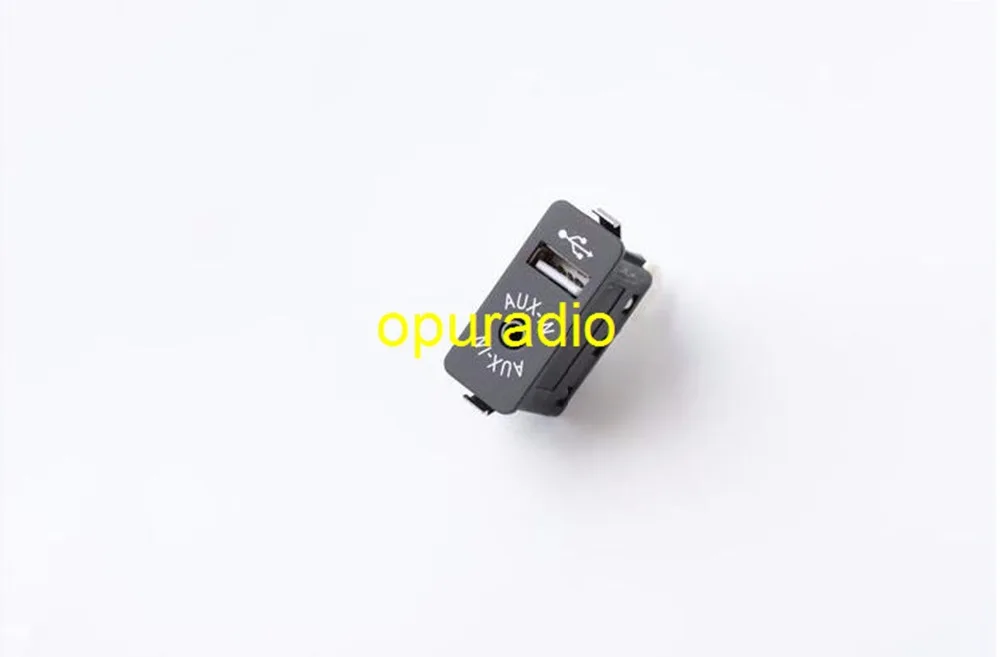 

Opuradio GPS Navigation USB AUX in Plug Socket Adapter For BMW E39 E46 E38 E53 X5