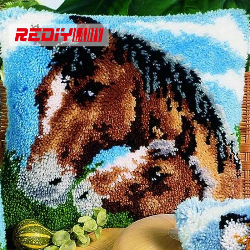 

LADIY Latch Hook Cushion Kit Yarn for Embroidery Cushion Cover Horse Mother Pillow Case Crochet Cushion Decorative Pillow BZ823