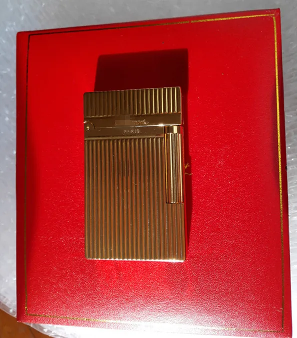 

S.T Memorial D upont lighter Bright Sound! New In Box Serial number TT7 Gold