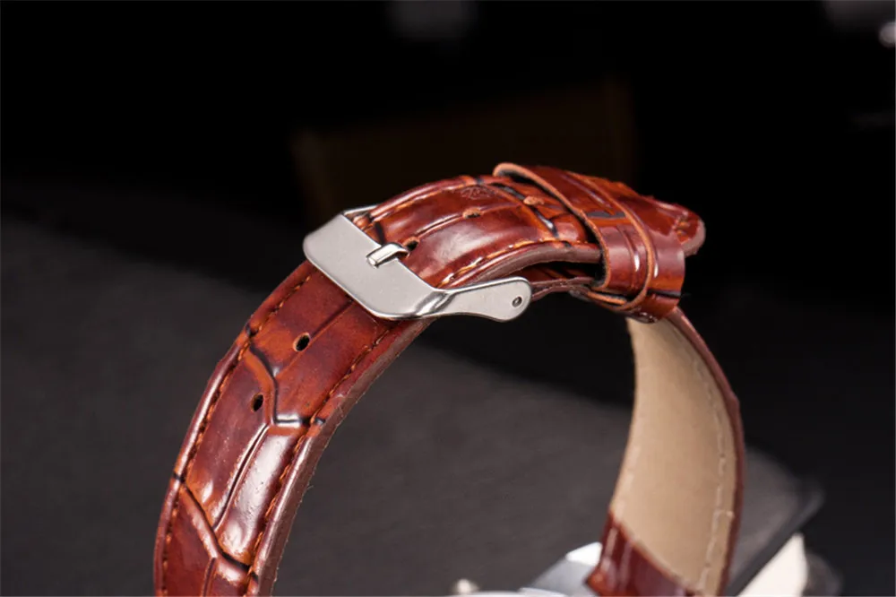 Mens Watch Blu Ray Glass Watch Neutral Quartz Simulates The Wrist Watch Business watch Reloj de hombre New Hot Sale M5