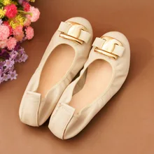 Hot Sale Spring Casual Large Size Leather Flat Shoe Mom Shoes Nurse Shoes White Non-Slip Work Comfortable Pregnant Women Shoes