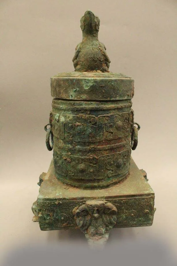 

15"Ancient China Chinese Dynasty Palace Old Bronze Beast Bird Zun Vase Pot Statu DSD66