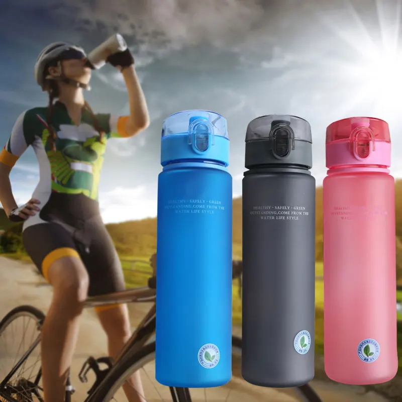 

Plastic Protein Shaker Drink Bottle With Flip Top Lid BPA Free Leakproof Outdoor, Sports, Fitness & Gym Water Bottle 560ml