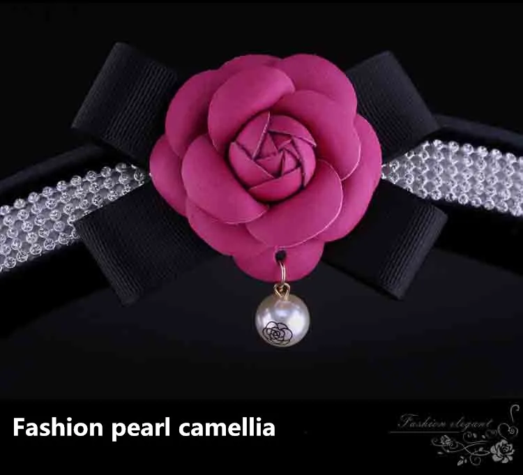 Крышка на руль Camellia Diamond, зимние плюшевые автомобильные аксессуары для руля с подогревом для женщин и девочек, хрустальные стразы, чехол на руль