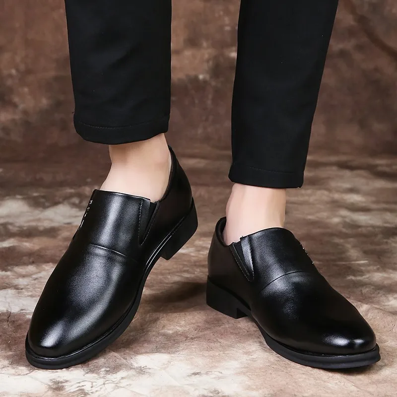 

BVNOBET Men Dress Shoes Brand Designer Loafers Soft Leather Business Shoes For Men Formal Mariage Wedding Shoes Heren Schoenen