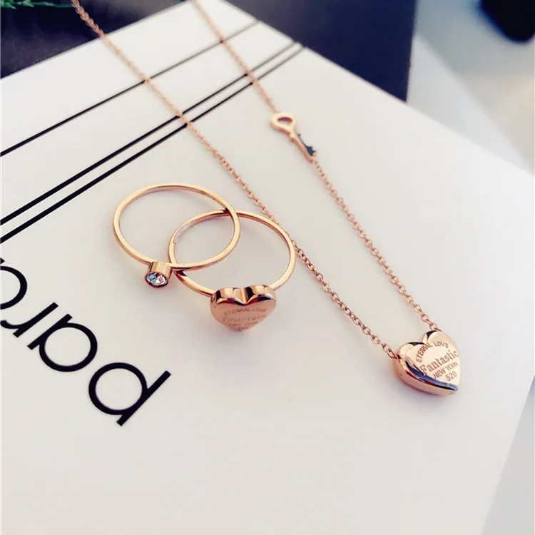 

2019 Fashion Simple Heart Necklace Women Rose Gold Chain Choker Stainless Steel Jewelry Pendant Birthday gift