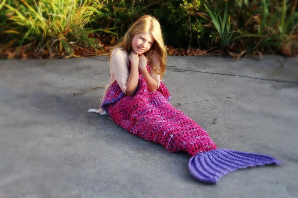 

US STOCK Mermaid Tail Sofa Blanket Super Soft Warm Hand Crocheted Knitting Wool