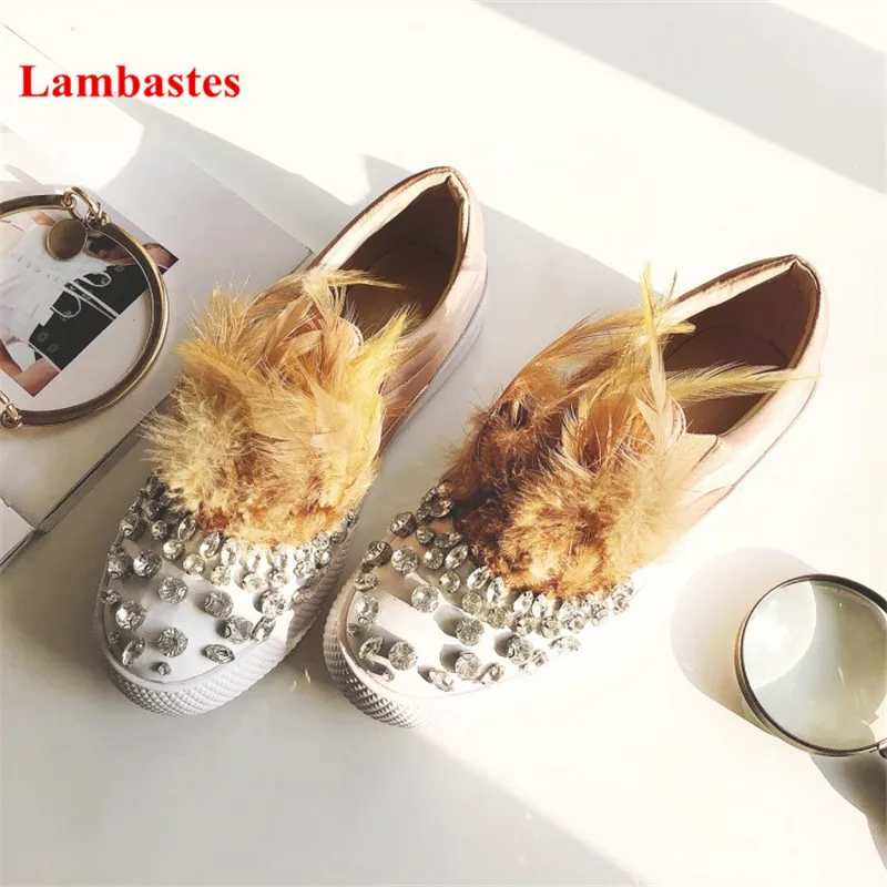 

2019 Hot Shoes Women Crystal Embellished Feather Designer Loafers Women Slip On Casual Shoes Leather Pumps Zapatos de Mujer