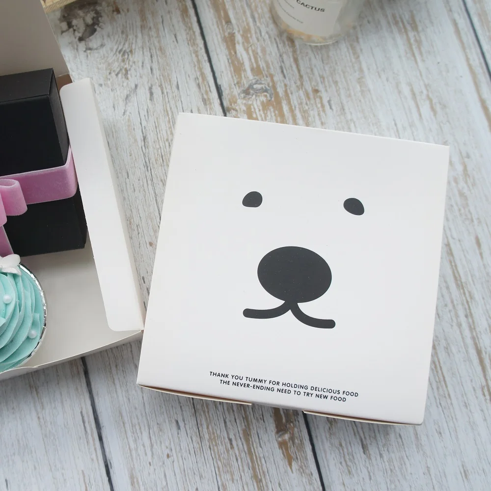 

14.5*14.5*5cm 10pcs white bear handmade design Paper Box cookie Macaron Chocolate Storage Boxes party Gifts Packaging