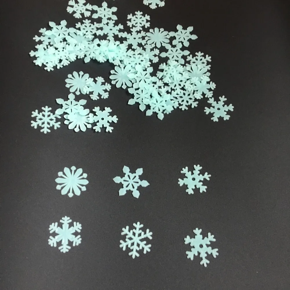 Snowflake luminous patch DIY fluorescent wall stickers set decorative luminous stereo wall stickers