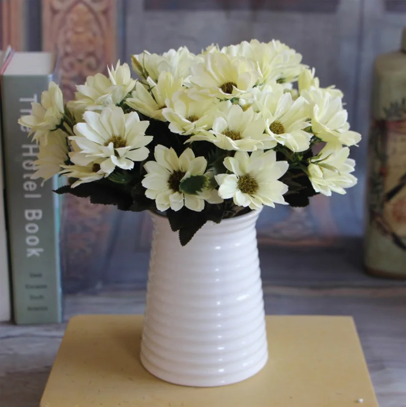 1 шт/10 голов искусственный Шелковый цветок ромашки букет Весенняя Маргаритка для свадьбы украшение дома дешевые поддельные таблицы композиции цветы - Цвет: Milk white