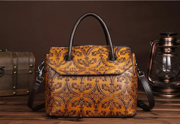 

2019 first layer of cowhide handmade women's vintage handbag embossed lay's shoulder bag female messenger bag