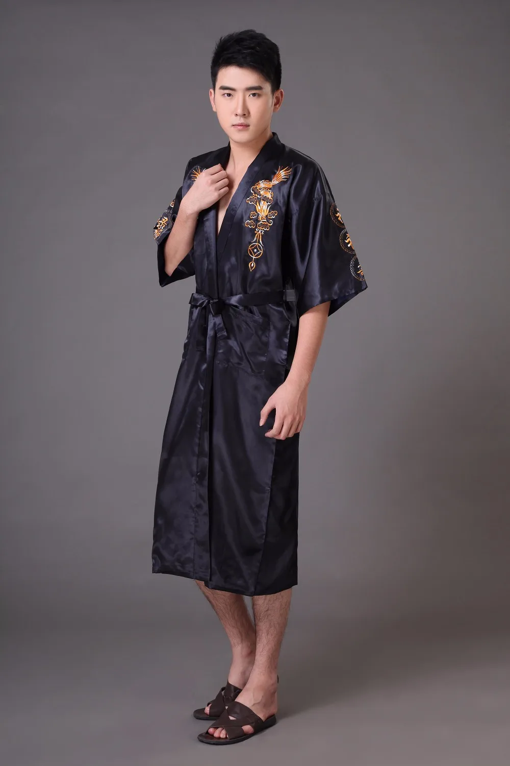Черная китайская Мужская Ночная рубашка с вышивкой дракона, летняя атласная пижама, кимоно, Размеры S M L XL XXL XXXL MP022