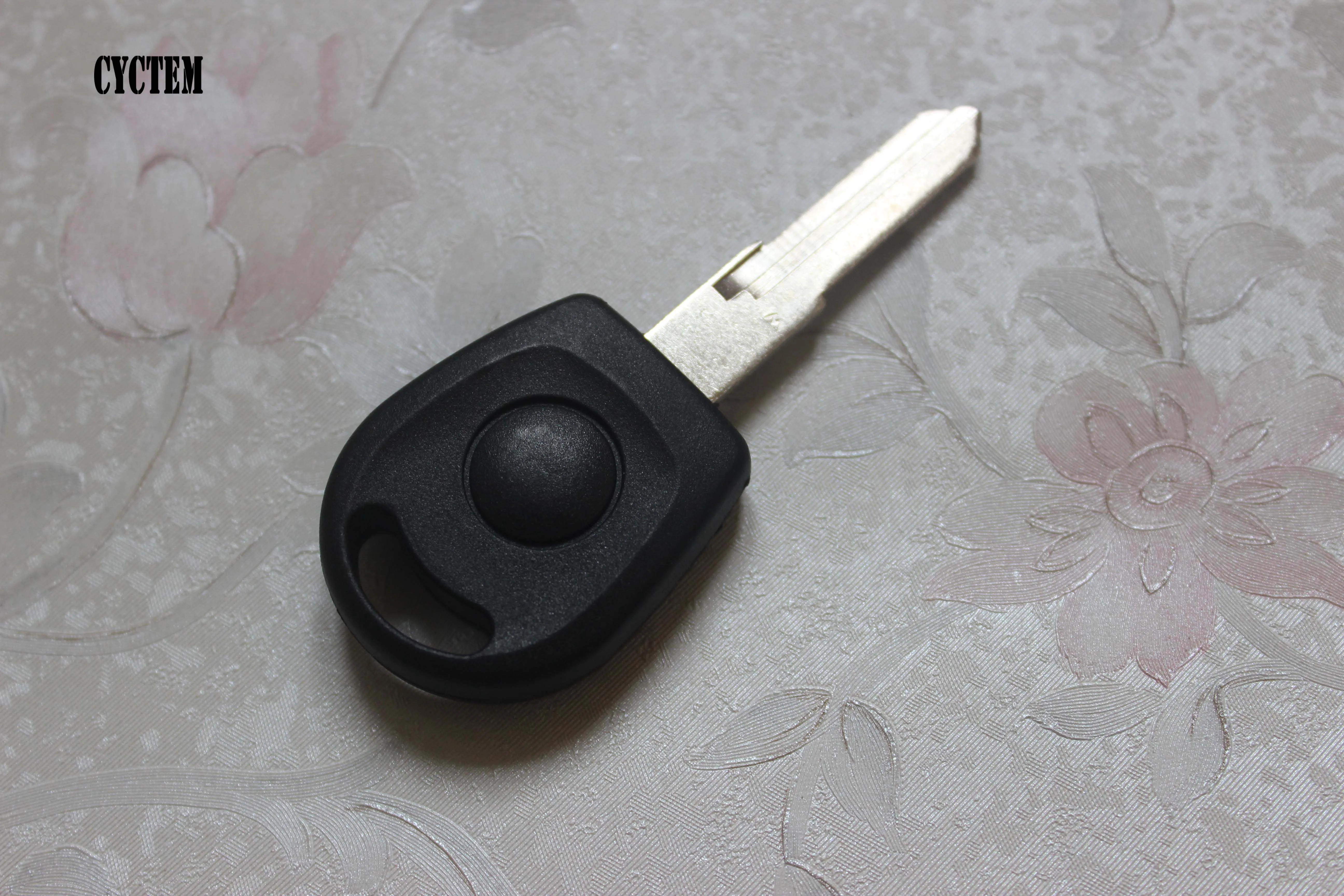 CYCTEM Auto Key Shell Casing Car Transponder Key Blank Case Cover Fit For Volkswagen